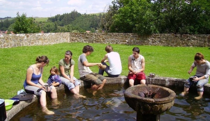 Dobrovolnictví s Brontosaurem plné zážitků - Pojeď letos i ty!