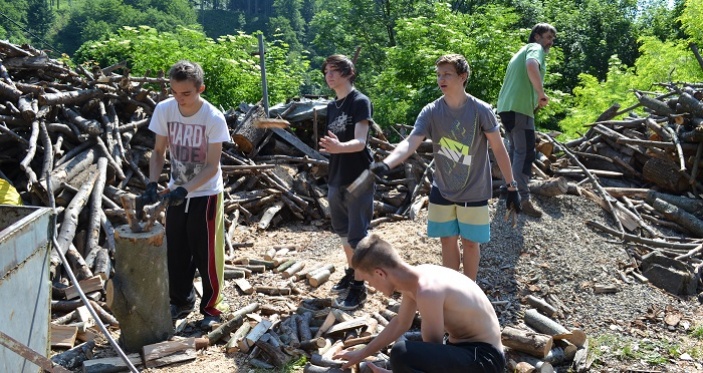 I děti z dětských domovů umějí pomáhat